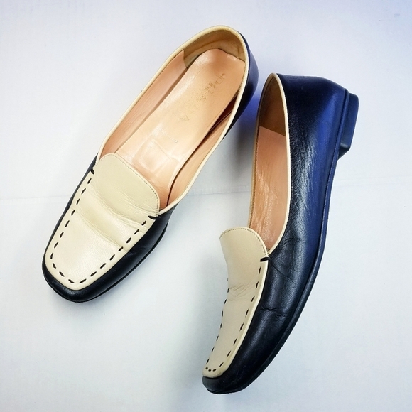 Prada Shoes - 🌸 Prada |‎ Genuine Leather Loafers 39